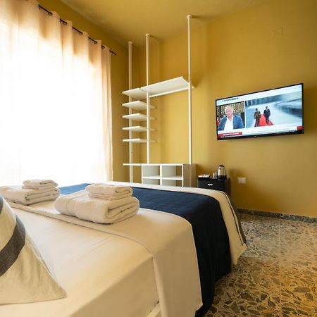 Budget Rooms Sonnino 37 卡利亚里 外观 照片