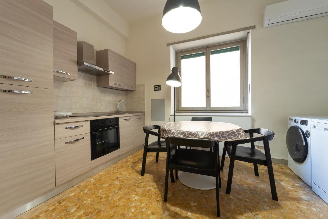 Budget Rooms Sonnino 37 卡利亚里 外观 照片