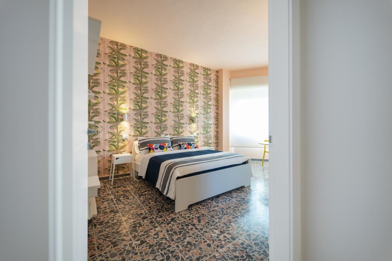 Budget Rooms Sonnino 37 卡利亚里 外观 照片