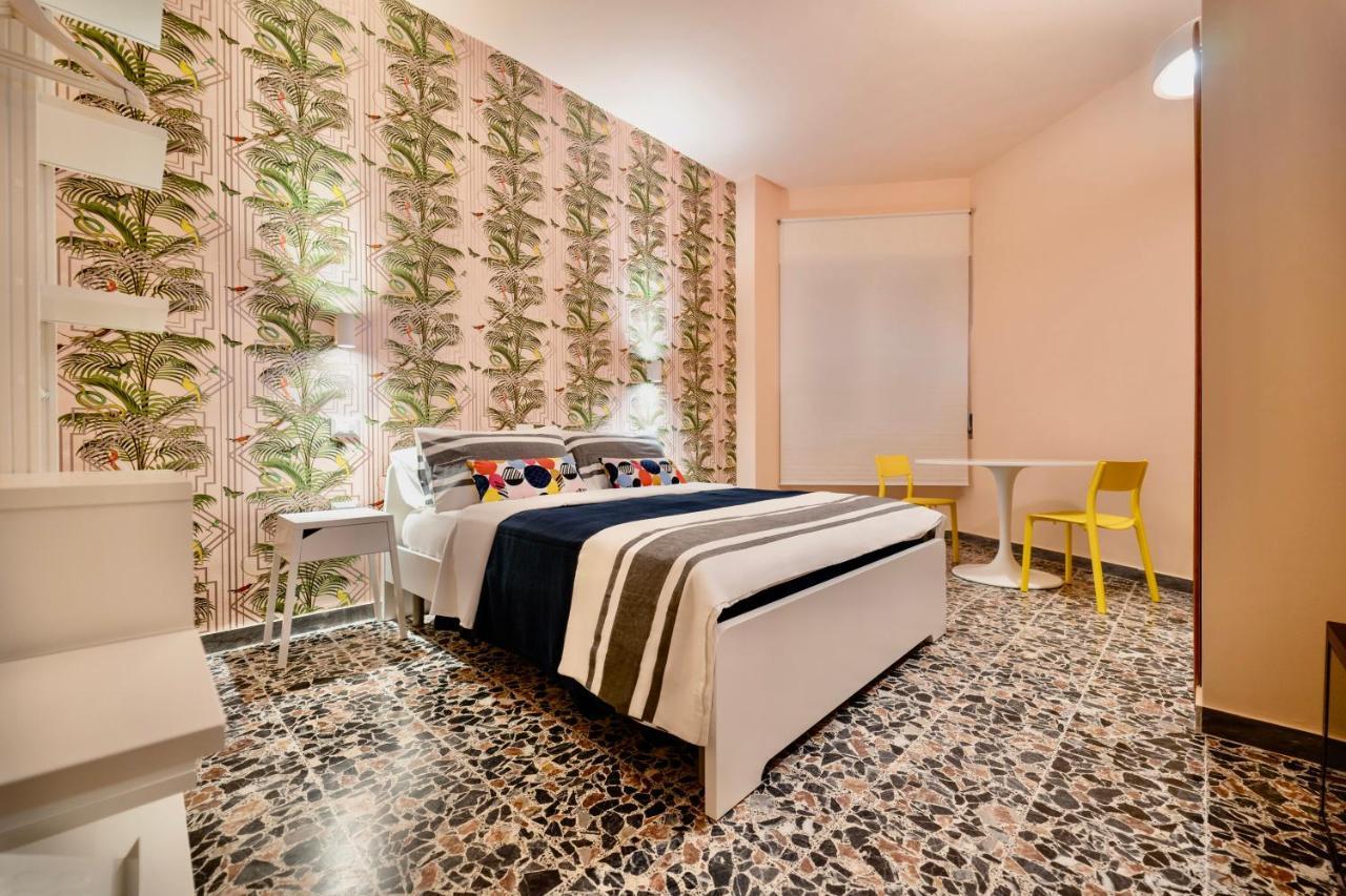 Budget Rooms Sonnino 37 卡利亚里 外观 照片